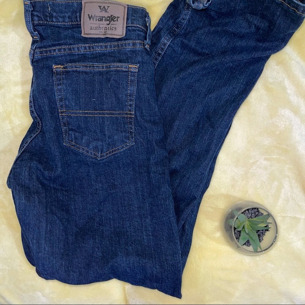 2/$35🦋 Authentic Wrangler Boot Cut Jeans